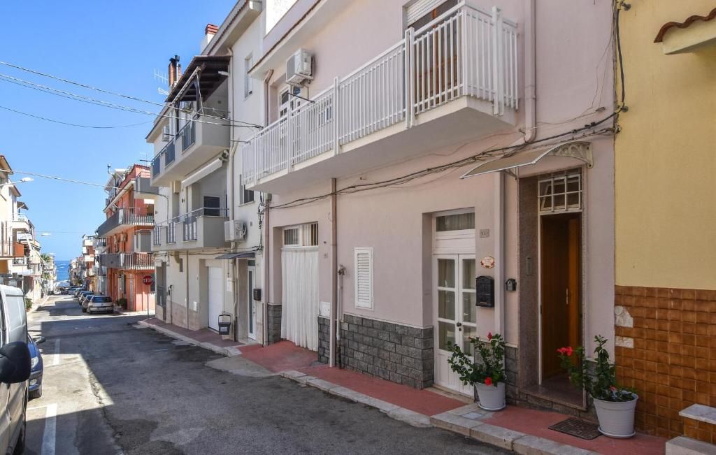 Amazing Apartment In Trappeto With Wifi - Dove Dormire Trappeto