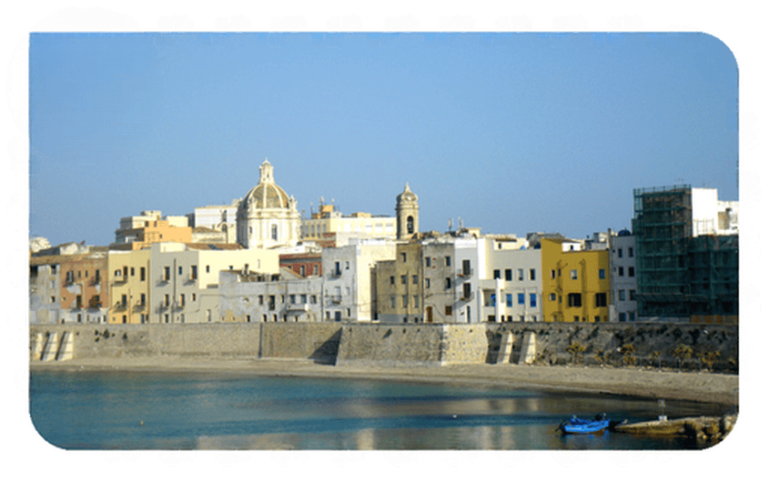 Trapani vista del centro storico dal bastione Conca foto di: René Bongard via Wikimedia Commons